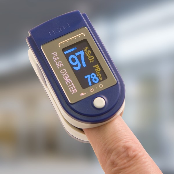 Guardian Contec CMS50D Compact Finger Reading Pulse Oximeter With 6 Display Modes (G-50D)