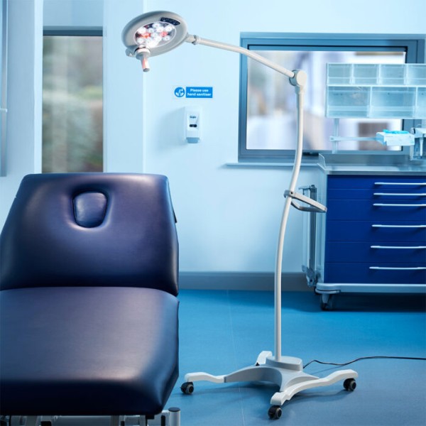 Brandon Astralite AL10 (70 K-Lux) Minor Surgery Light - Mobile Light with Telescopic Stand A/C Input (AL10MTA)